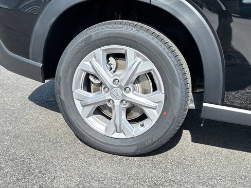 Certified 2024 Honda HR-V LX image 9