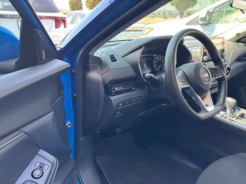 Used 2025 Nissan Sentra SV FWD image 27