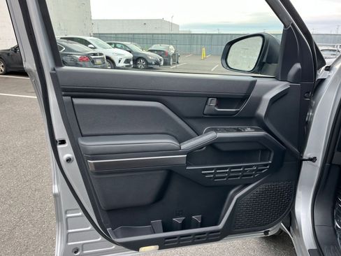 Used 2025 Toyota 4Runner SR5 image 20