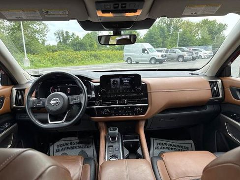 Certified 2023 Nissan Pathfinder Platinum AWD/4WD image 27
