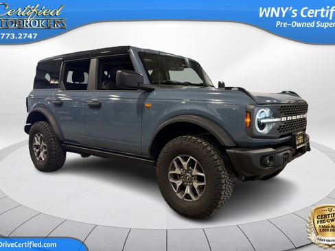 Used 2025 Ford Bronco Badlands AWD/4WD image 4