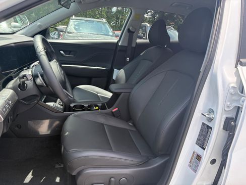 Used 2026 Hyundai Kona SEL Premium FWD image 19