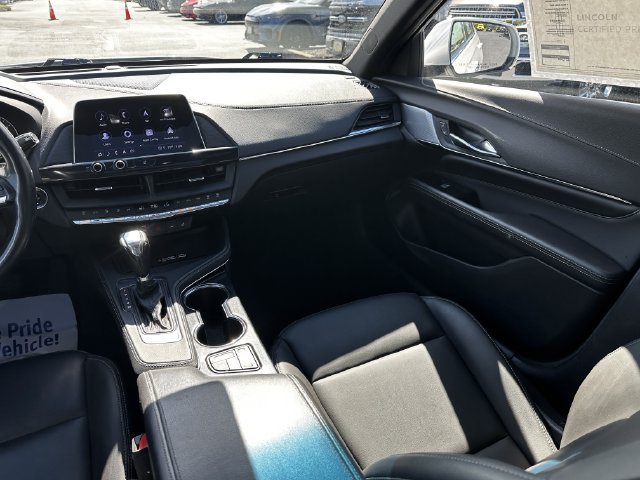 Used 2024 Cadillac CT4 Luxury w/ Sun And Sound Package AWD/4WD image 17