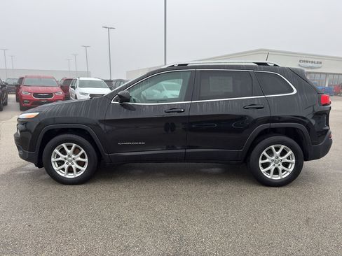 Used 2016 Jeep Cherokee Latitude w/ Comfort/Convenience Group image 6