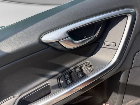 Used 2015 Volvo S60 T5 Platinum FWD image 20
