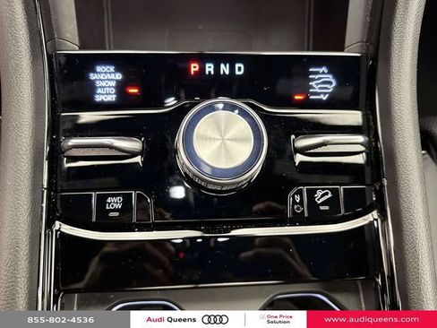 Used 2023 Jeep Grand Cherokee Overland w/ Luxury Tech Group IV AWD/4WD image 27