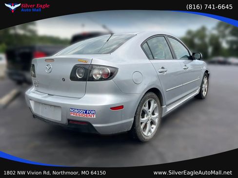 Used 2007 MAZDA MAZDA3 s Touring FWD image 2