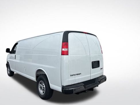 New 2025 GMC Savana 3500 Extended w/ Driver Convenience Package RWD image 9
