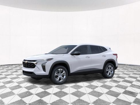 New 2026 Chevrolet Trax LS FWD image 5