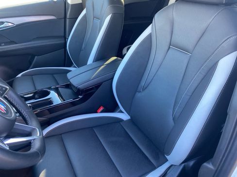 Used 2025 Buick Envision Sport Touring image 11