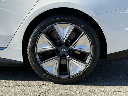 Certified 2024 BMW i4 eDrive35 w/ Convenience Package image 18