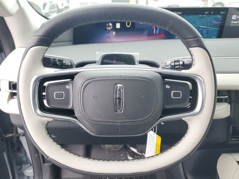 New 2026 Lincoln Navigator Reserve w/ Jet Appearance Package image 16