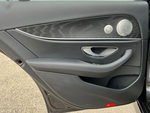 Used 2023 Mercedes-Benz E 350 4MATIC Sedan image 38