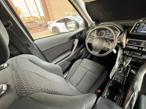 Used 2018 Mitsubishi Eclipse Cross LE AWD/4WD image 43