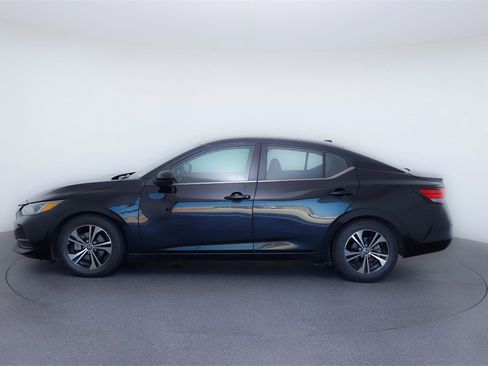 Used 2023 Nissan Sentra SV image 2