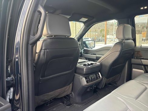 Used 2023 Ford F150 Lightning Lariat image 24