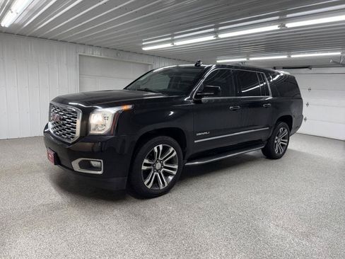 Used 2020 GMC Yukon XL Denali w/ Open Road Package AWD/4WD image 4