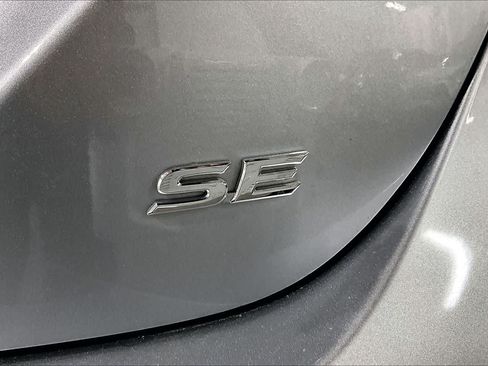 Used 2024 Toyota Camry SE FWD image 10
