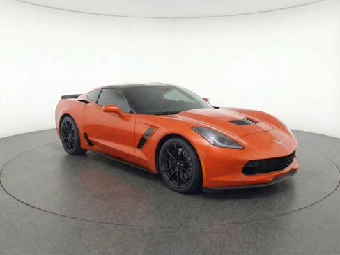 Used 2019 Chevrolet Corvette Grand Sport image 2