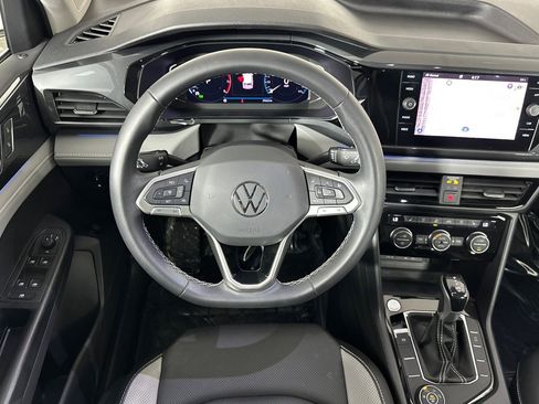 Used 2022 Volkswagen Taos SEL w/ Panoramic Sunroof Package image 13