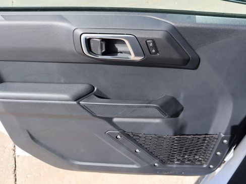New 2025 Ford Bronco 4-Door image 15