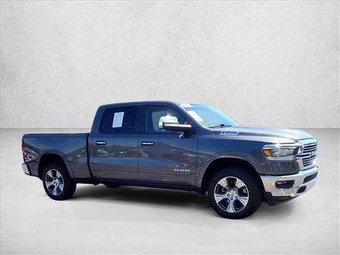 Used 2022 RAM 1500 Laramie AWD/4WD image 6