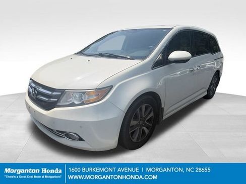 Used 2016 Honda Odyssey Touring Elite image 3
