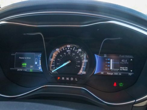 Used 2018 Ford Fusion S image 22