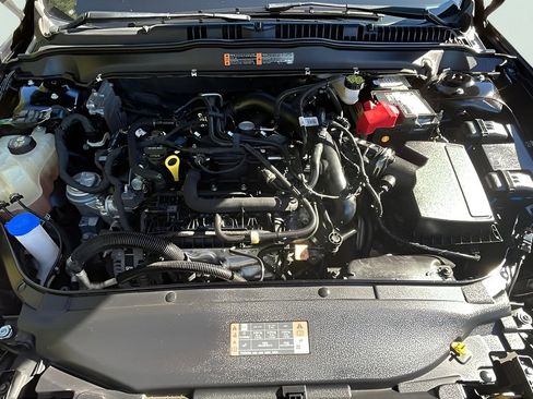 Used 2020 Ford Fusion SE image 27