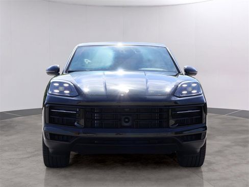 New 2025 Porsche Cayenne image 12