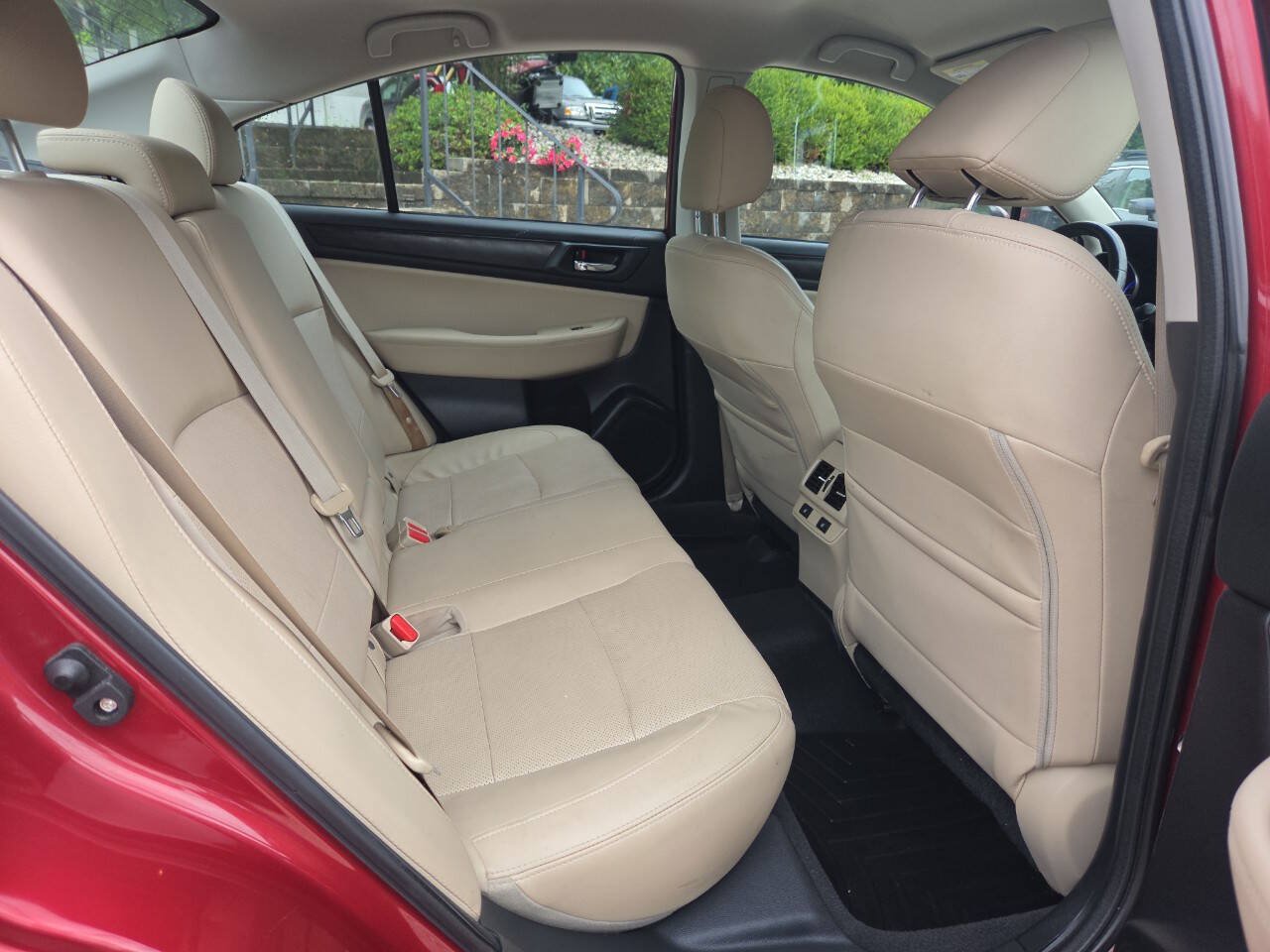Used 2016 Subaru Legacy 2.5i Limited AWD/4WD image 16