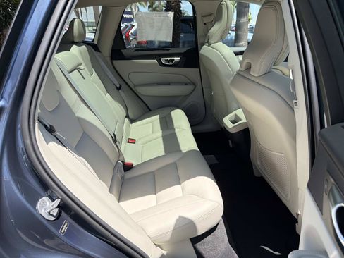 Certified 2024 Volvo XC60 B5 Plus AWD/4WD image 24