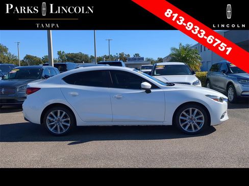 Used 2017 MAZDA MAZDA3 Touring w/ Popular Equipment Package image 3