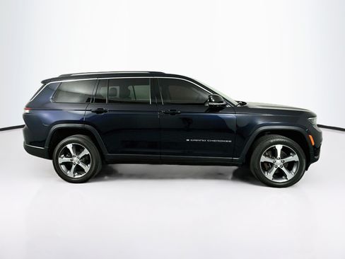 Used 2023 Jeep Grand Cherokee L Limited w/ Luxury Tech Group II AWD/4WD image 10