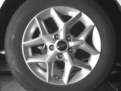 Used 2025 Kia Soul LX w/ LX Technology Package image 20