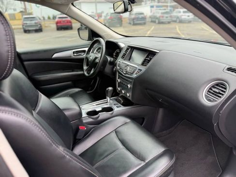Used 2018 Nissan Pathfinder SL w/ SL Premium Package image 23