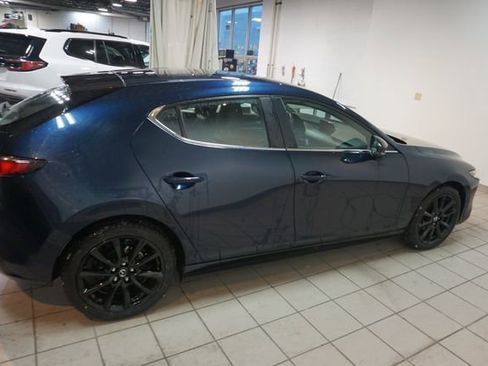 Used 2024 MAZDA MAZDA3 s image 3