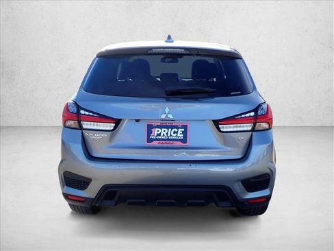 Used 2024 Mitsubishi Outlander Sport SE image 3