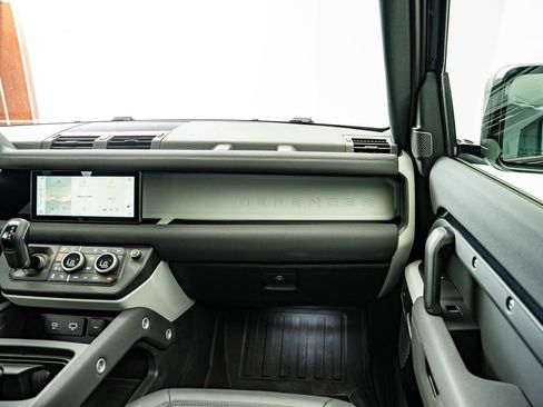 Used 2023 Land Rover Defender 110 S AWD/4WD image 46