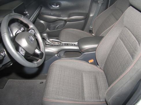 Certified 2024 Honda HR-V Sport image 8