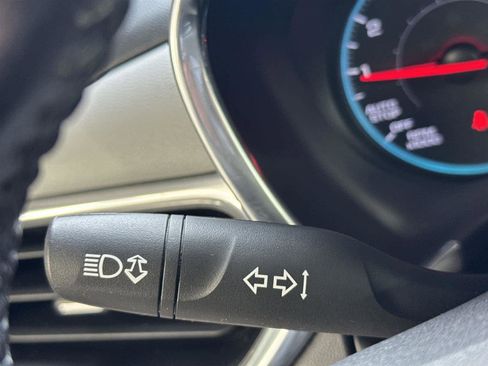 Used 2018 Chevrolet Equinox LT image 27