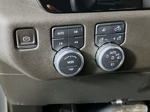 Used 2023 GMC Sierra 1500 Elevation w/ Preferred Package image 33