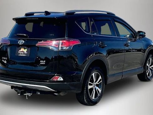 Used 2018 Toyota RAV4 XLE w/ Plus Extra Value Package image 5