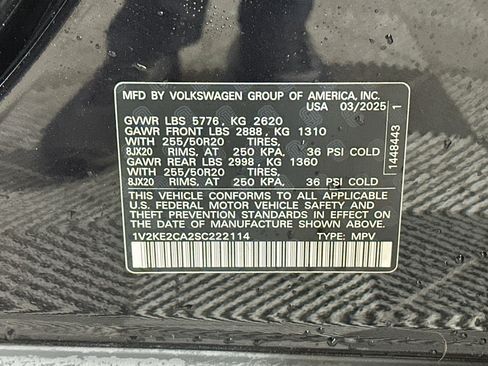 Used 2025 Volkswagen Atlas Cross Sport SE AWD/4WD image 30