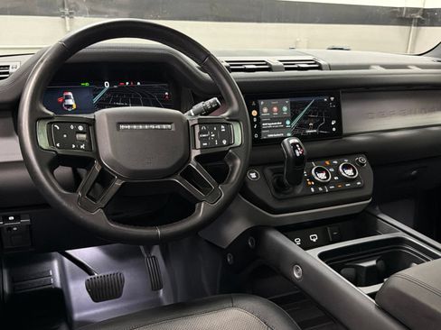 Used 2024 Land Rover Defender 110 X-Dynamic SE AWD/4WD image 35