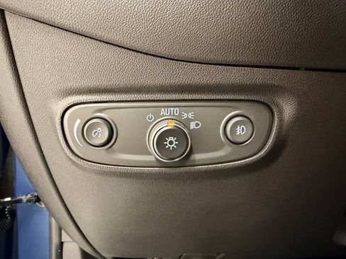 Certified 2024 Chevrolet Equinox Premier AWD/4WD image 19