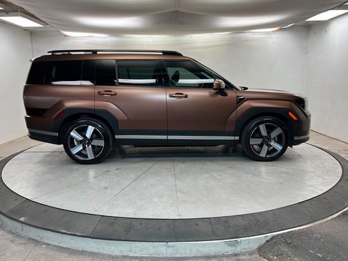 Used 2024 Hyundai Santa Fe Limited image 7