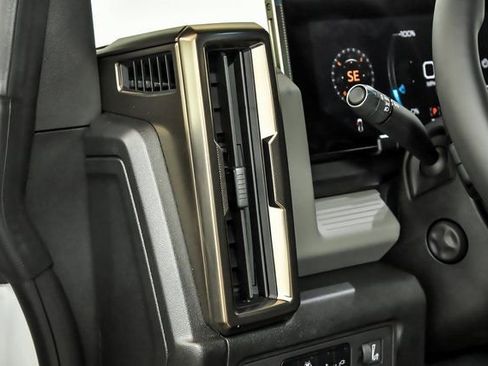 New 2025 GMC Hummer EV 3X image 11