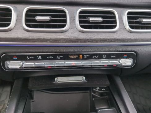 Used 2022 Mercedes-Benz GLE 350 4MATIC image 17