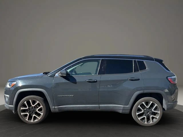 Used 2018 Jeep Compass Limited w/ Navigation Group AWD/4WD image 2